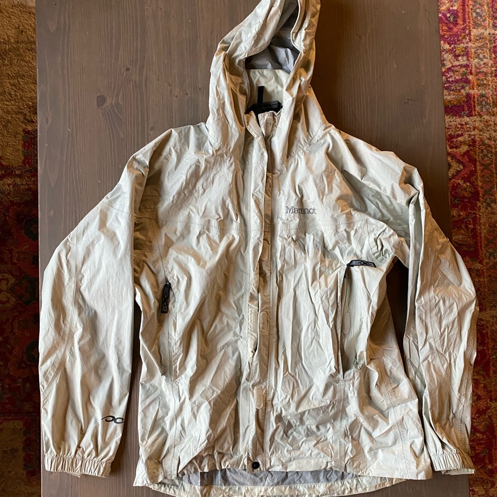 Marmot Cream/Off-White Raincoat - Medium